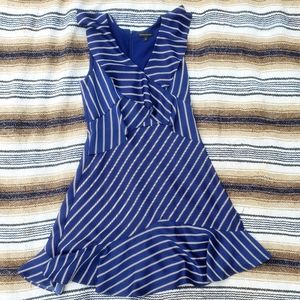 Banana Republic Navy Pinstripe Like Dress Size 6